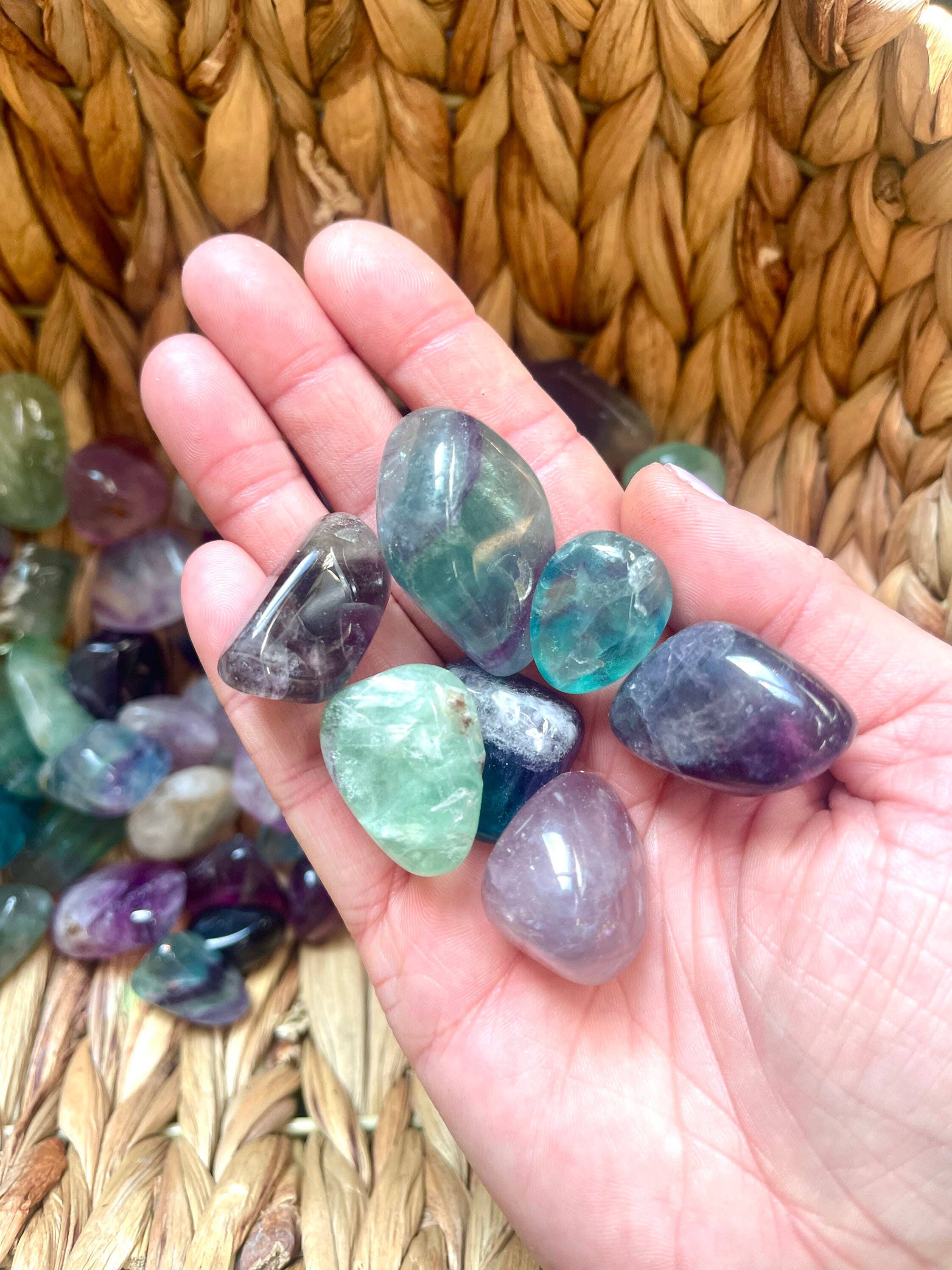 Tumbledshop – Großhandel Spiritueller Stein/Kristall – Trommelsteine aus Fluorit in Regenbogenfarben, gebänderte Fluoritkristalle6