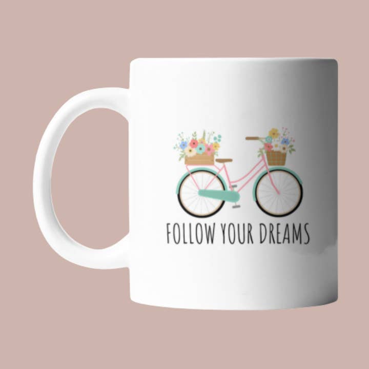 Mug Suivez vos rêves pour la vente par Design by Juliet LLC