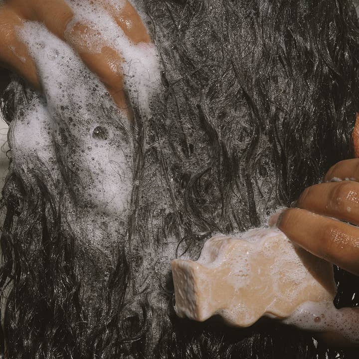 Flora Flora - Wholesale Shampoo Puck/Solid Shampoo - Hydrating Shampoo Bar1