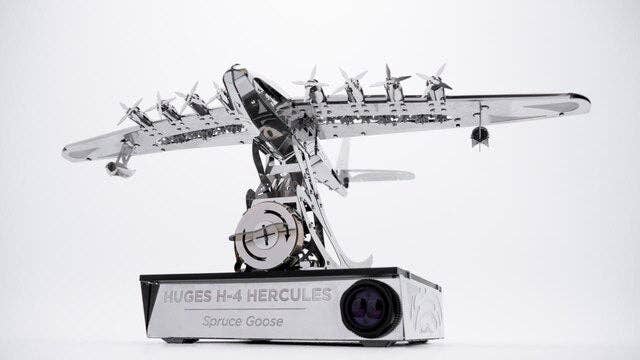 METAL-TIME INC. – wholesale Decorative tabletop object – Interactive Display Pedestal0