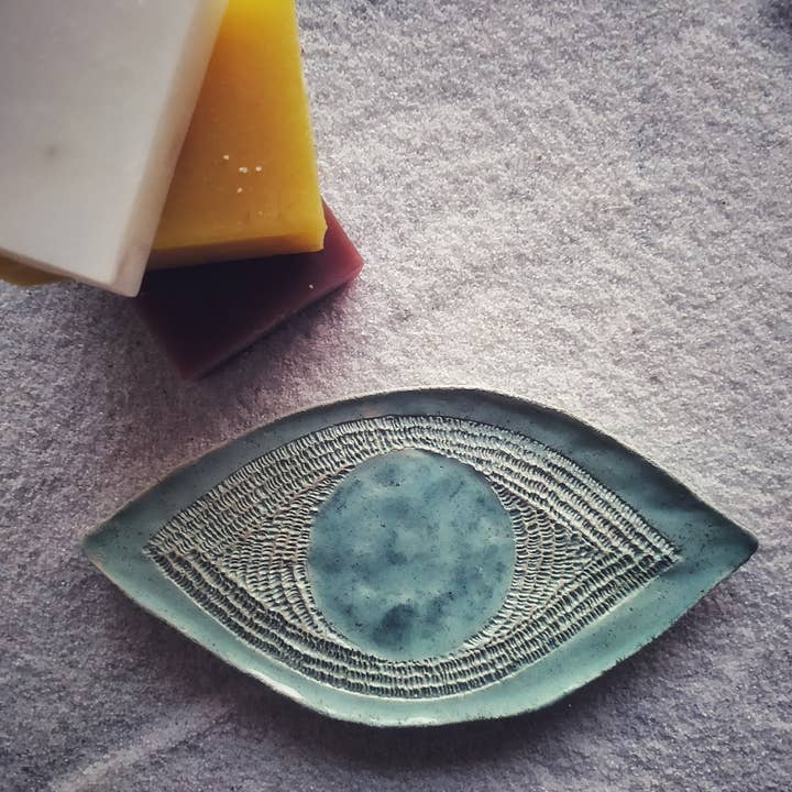 3rd eye soap dish for wholesale by Nuria Vela Ceramica