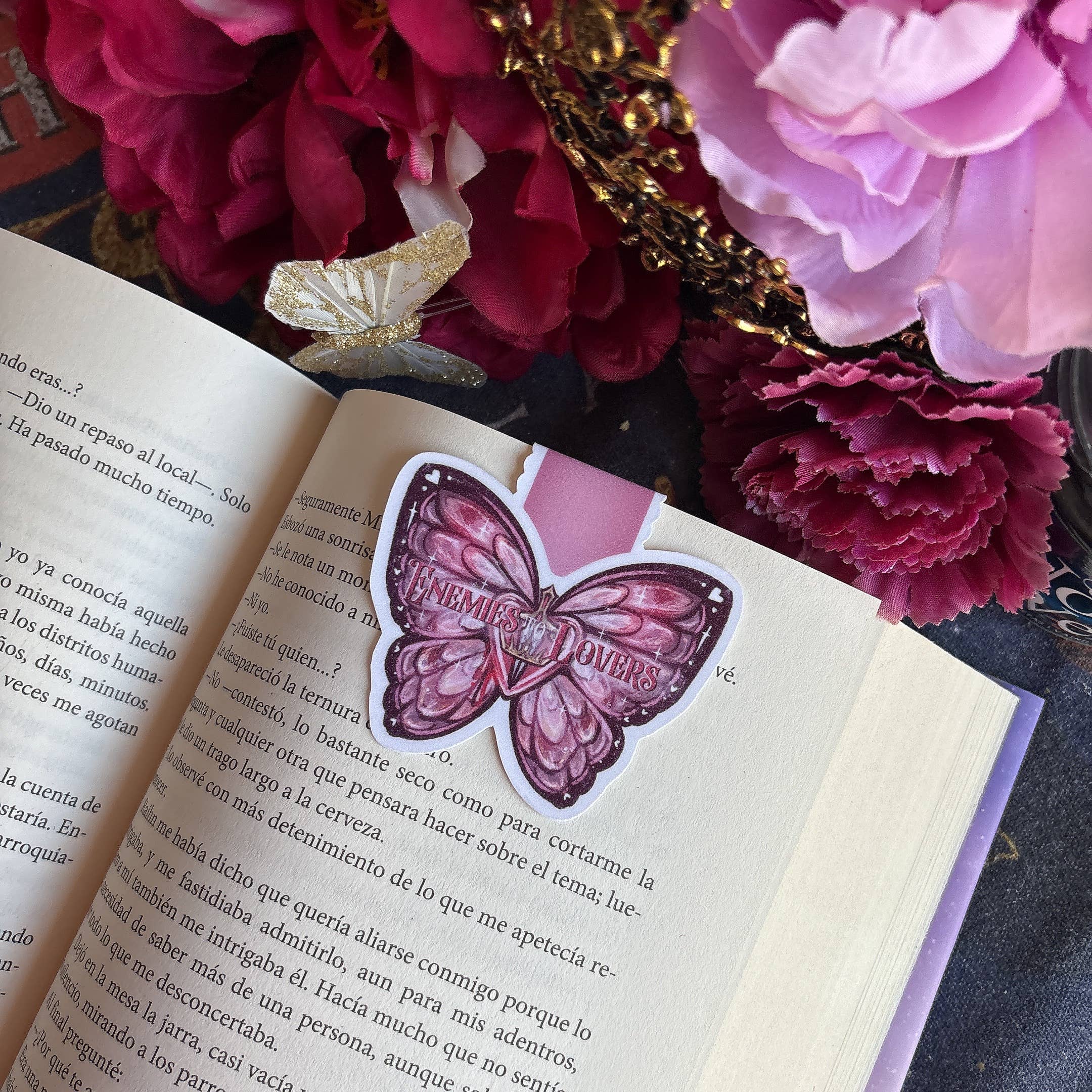 Alsace’s Art - Vente Marque-page - De ennemis à amants - Marque-page à paillettes papillon.2