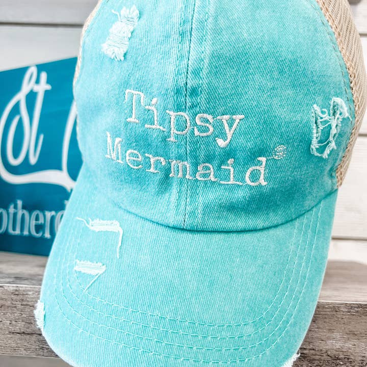 Chapeau en queue de cheval Tipsy Mermaid® Aquaholic pour la vente par Tipsy Mermaid®