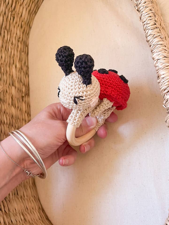 Cyrielle la mariquita 🐞 para venta al por mayor de Les Aiguilles de Manon