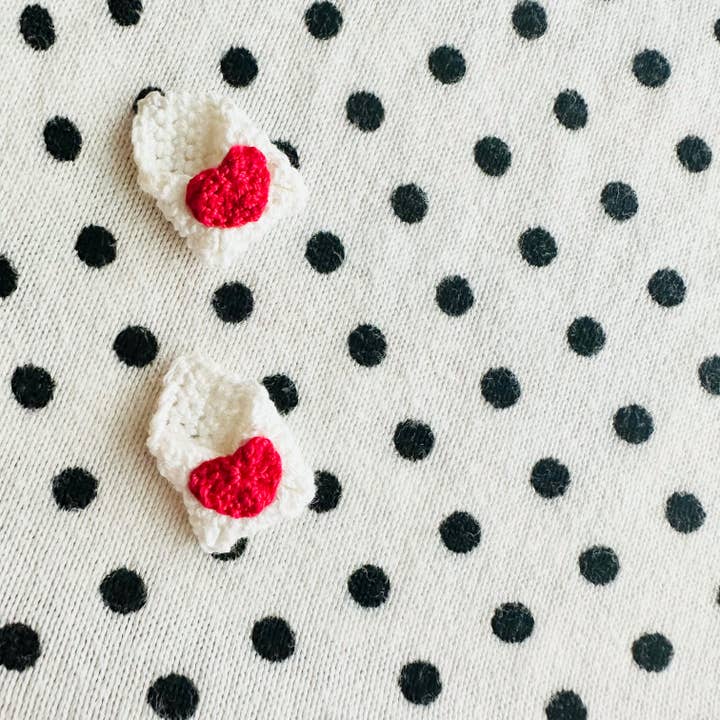 Gehaakte bengels met open hart en letters voor wholesale door Bird Nest Closet