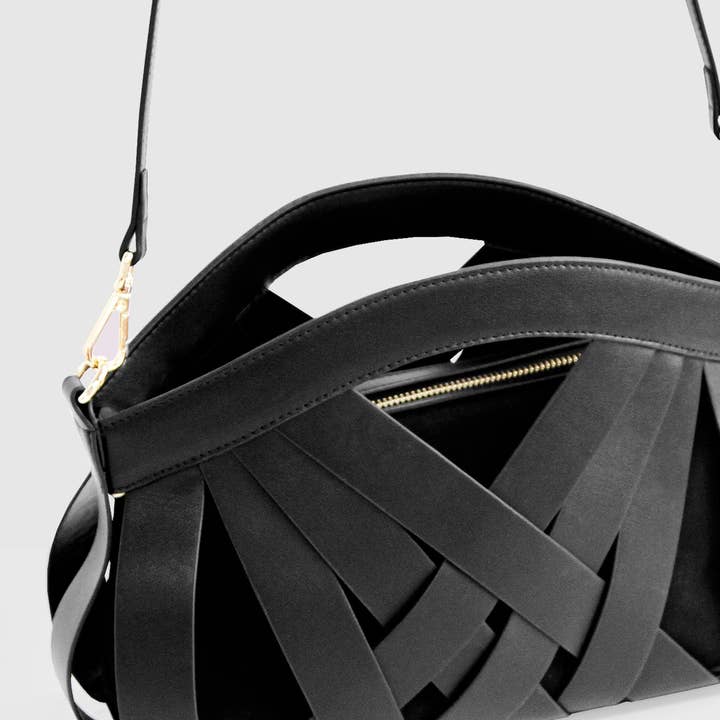 belle & bloom - Wholesale Crossbody bag – Women's - One More Night Crossbody Bag6