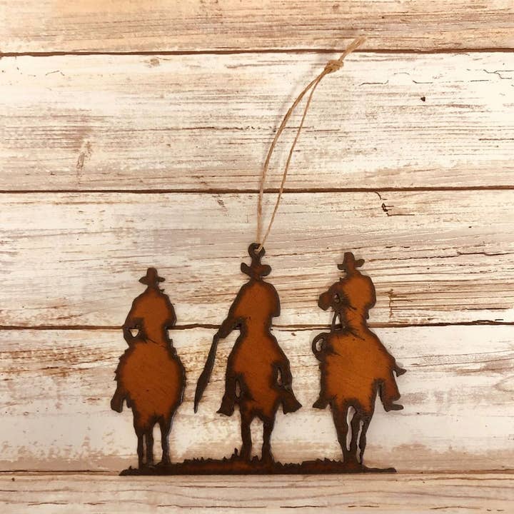 Universal Ironworks USA - Wholesale Ornament - Outlaws Cowboy's Western Rustic Ornament0