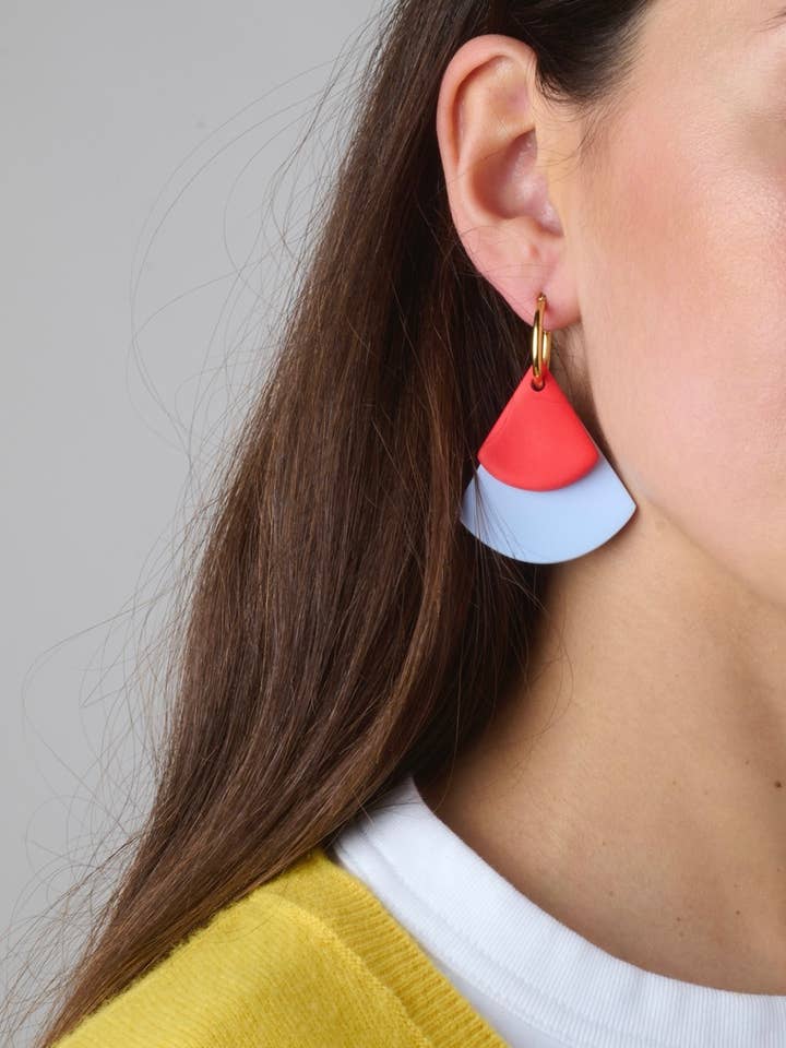 ORECCHINI ECLISSI BLU per la vendita all'ingrosso da parte di DELAROSA STUDIO