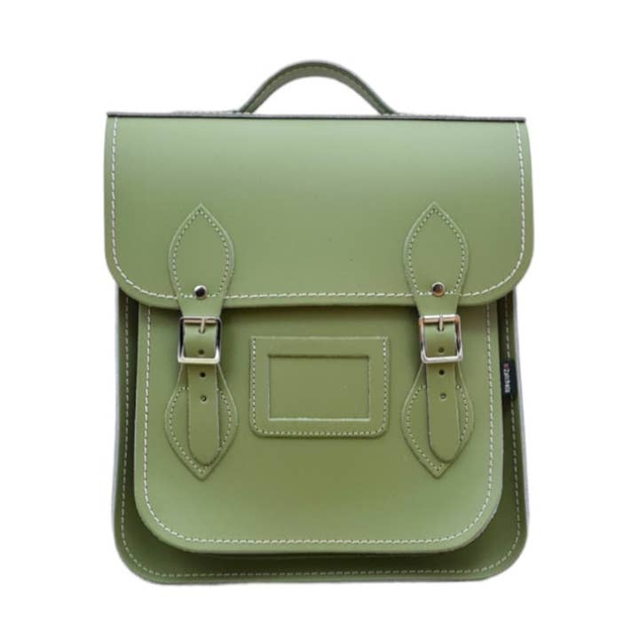 Handgefertigter City-Rucksack aus Leder in Salbeigrün für den Großhandel von Zatchels