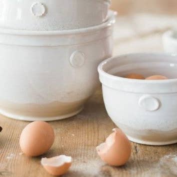 etúHOME - Wholesale Mixing Bowl - White Artisanal Handthrown Ceramic Mixing Bowl with Spout