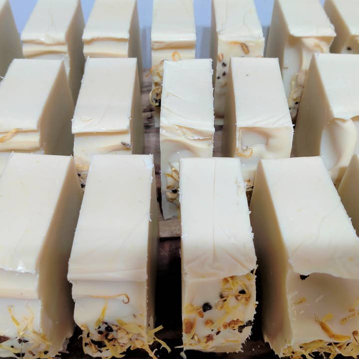 Coconut Luxe Naturals - Wholesale Bar Soap - Luxury Goat Milk soap Unscented - Gentle and Creamy0