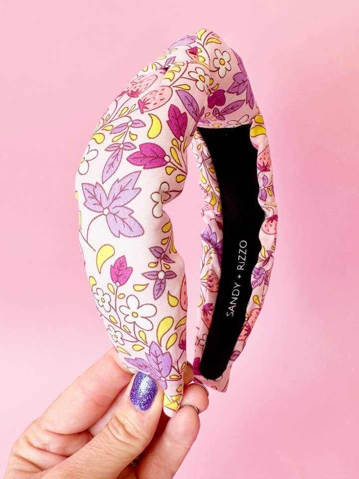 Bandeau Boho Strawberry pour la vente par Sandy + Rizzo