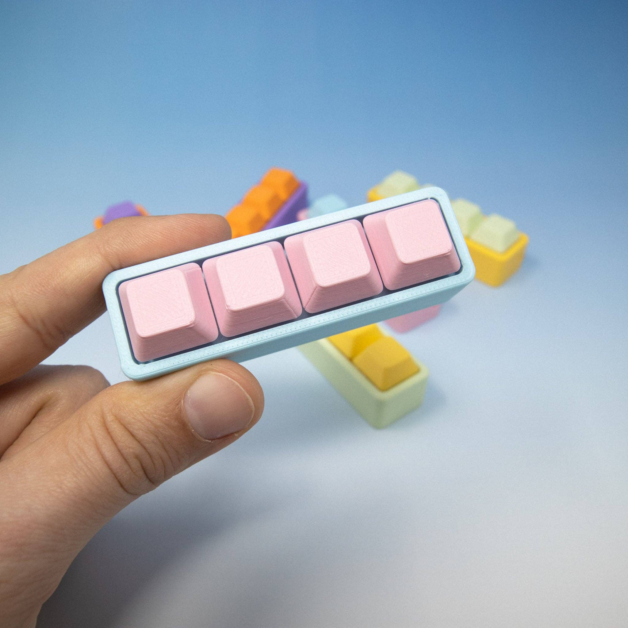 Super Fantastic – wholesale Fidget toy – Kids – 4-Key Pastel Fidget Clickie5