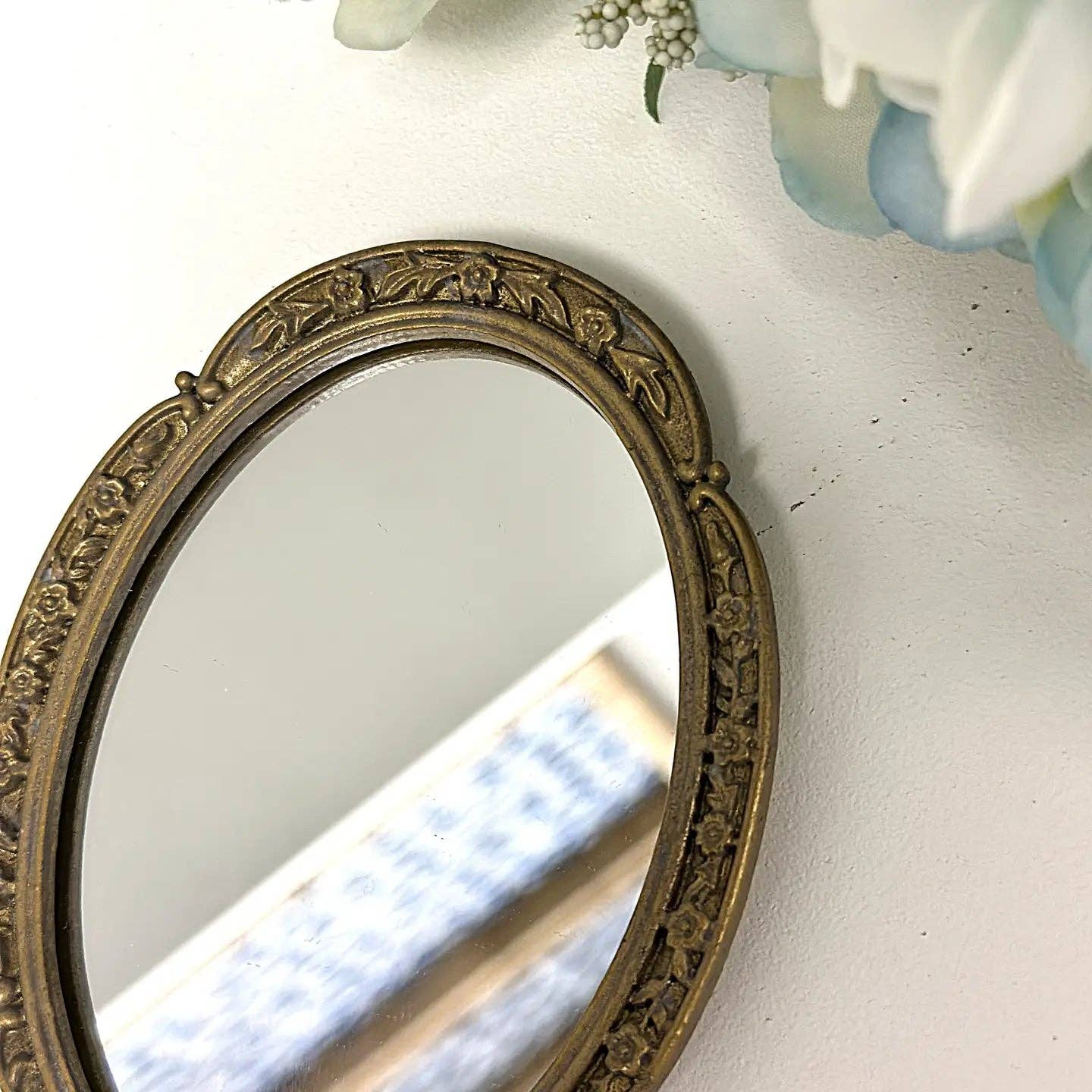 Vagabond Vintage - Wholesale Compact Mirror - French Vintage Hand-Held Mirror Style B1