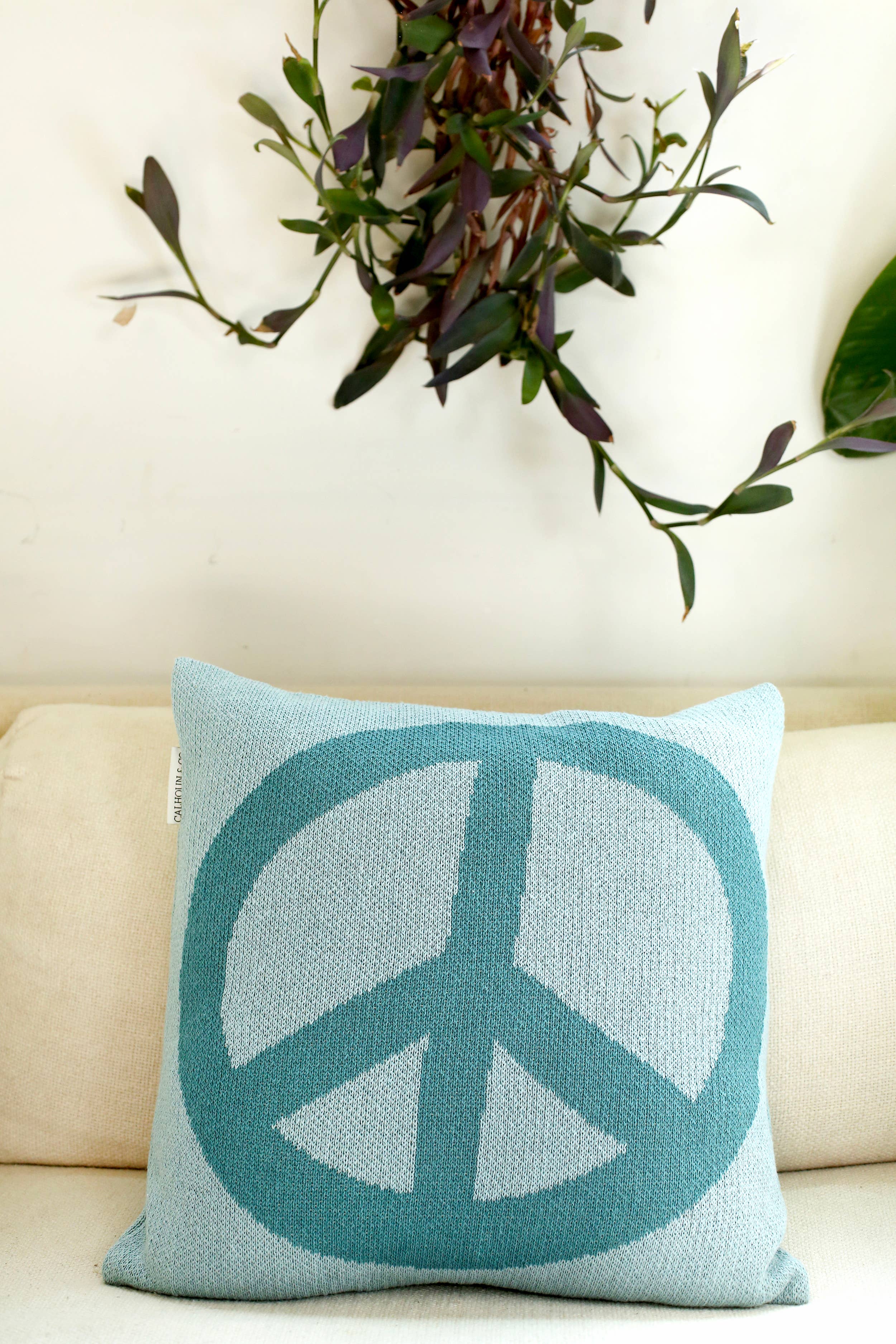 Calhoun & Co. - Wholesale Throw/Decorative Pillow - Peace Sign Knit Pillow7