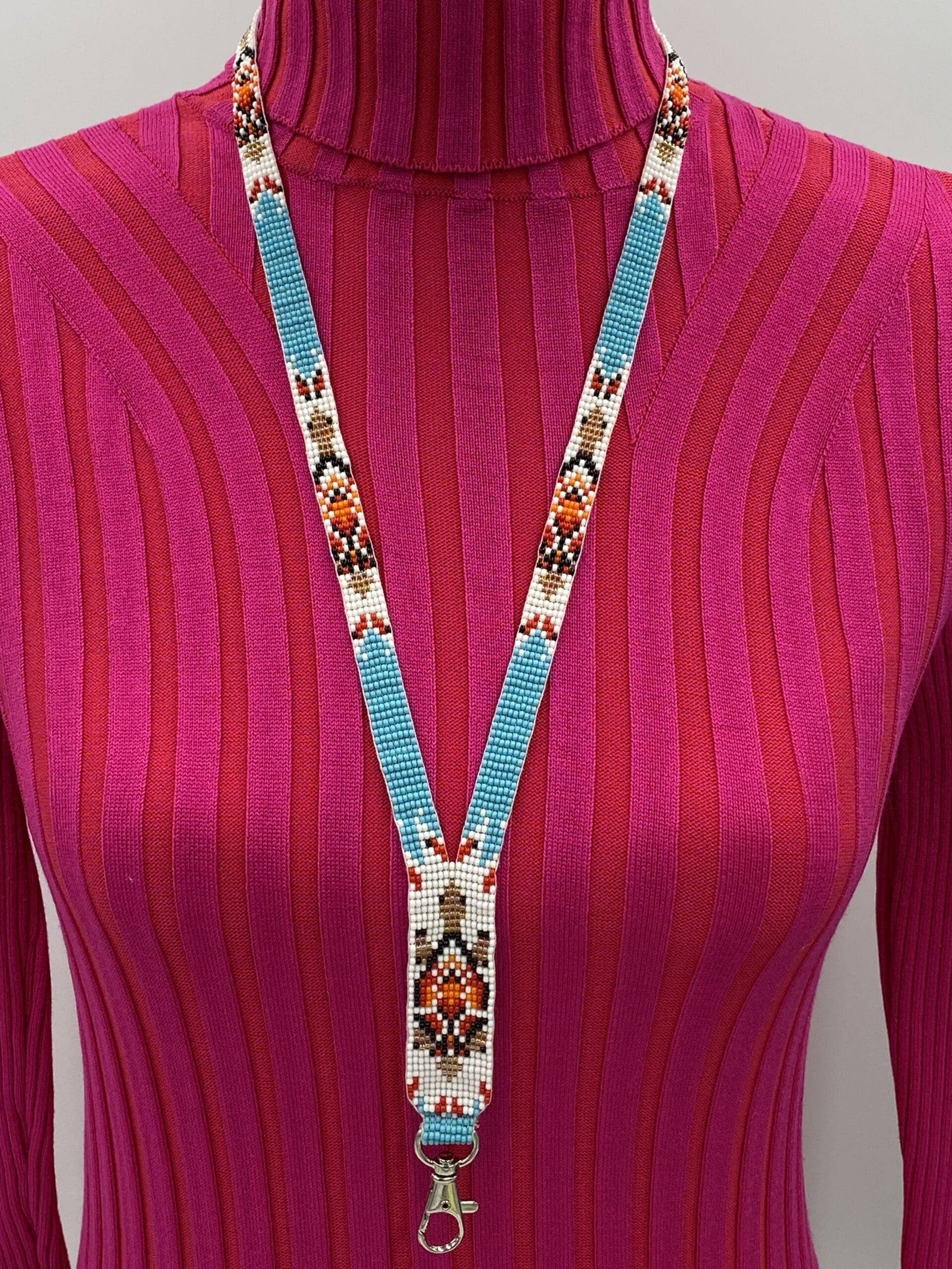 BEADS CORNER - Vendita all'ingrosso Cordino - Donna - Porta badge con cordino fatto a mano con perline a forma di tartaruga e perline blu.2