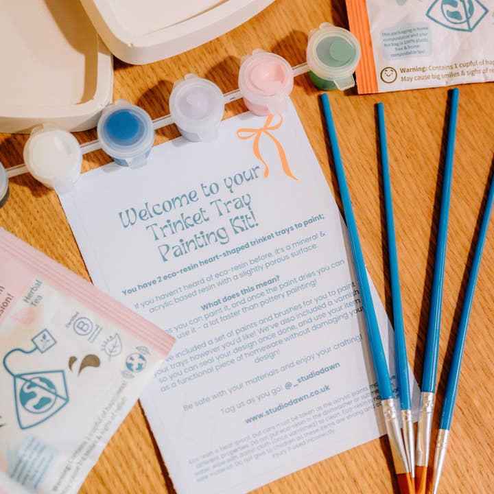 Studio Dawn - Wholesale DIY Craft Kit - Heart Trinket Tray Painting Kit2