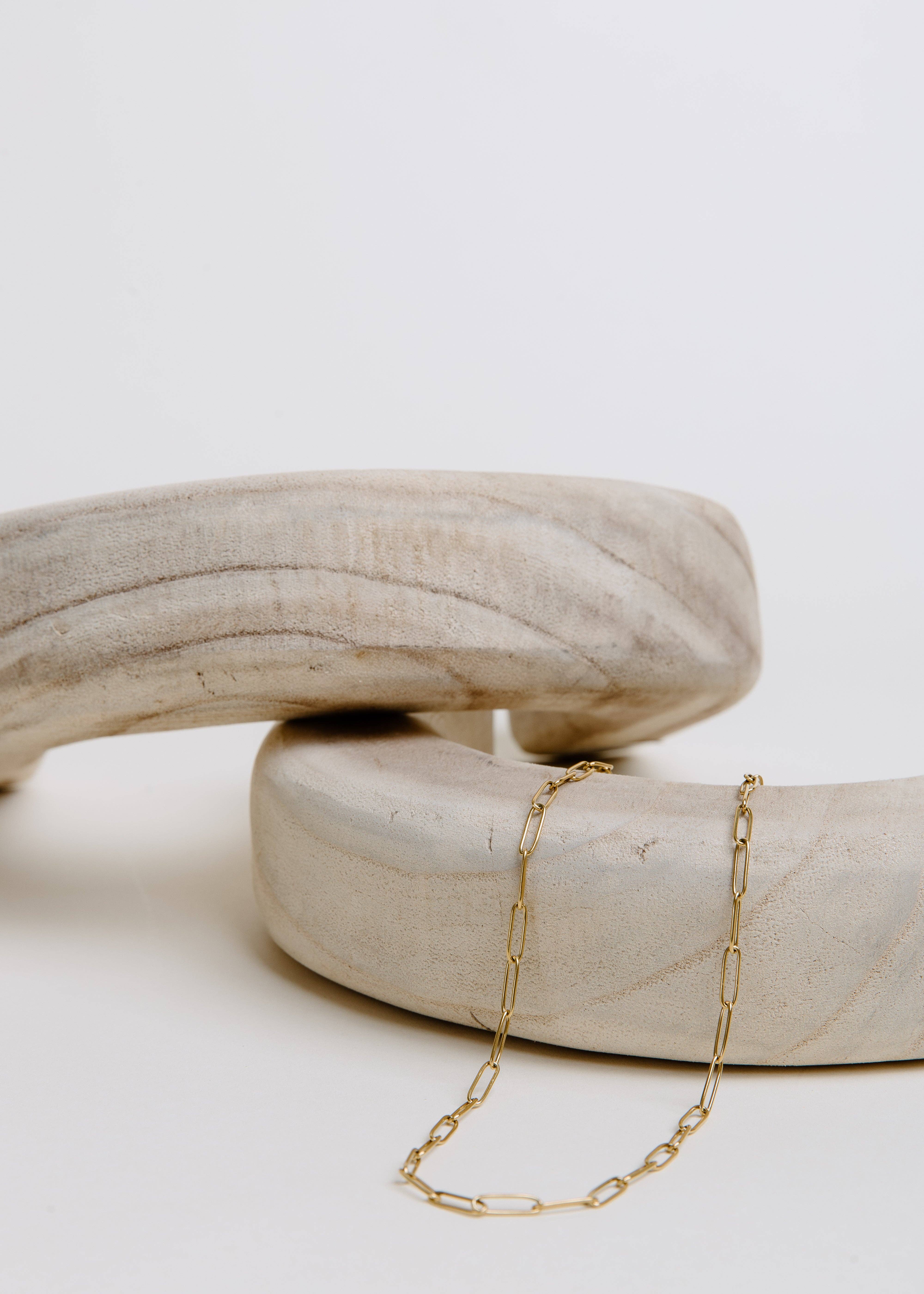 Gold Ava Necklace for wholesale on Faire1