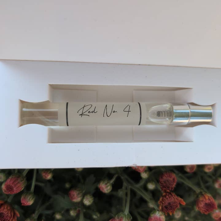 Profumo Rosso n. 4 per la vendita all'ingrosso da parte di FNT Homestead