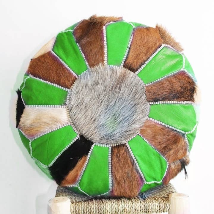 Marokkansk læderpuf med gedeskind for engroshandel hos MARRAKECH METACRAFT LTD