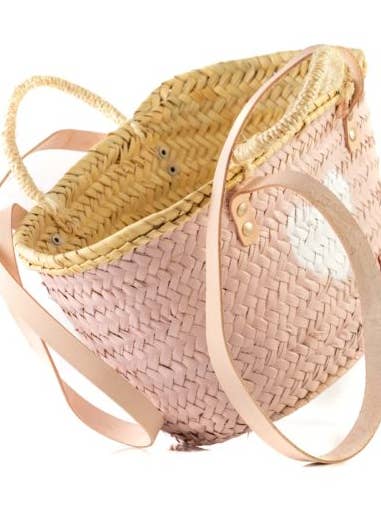 Mini strandväska i rotting målad rosa med hjärta för wholesale av Audali