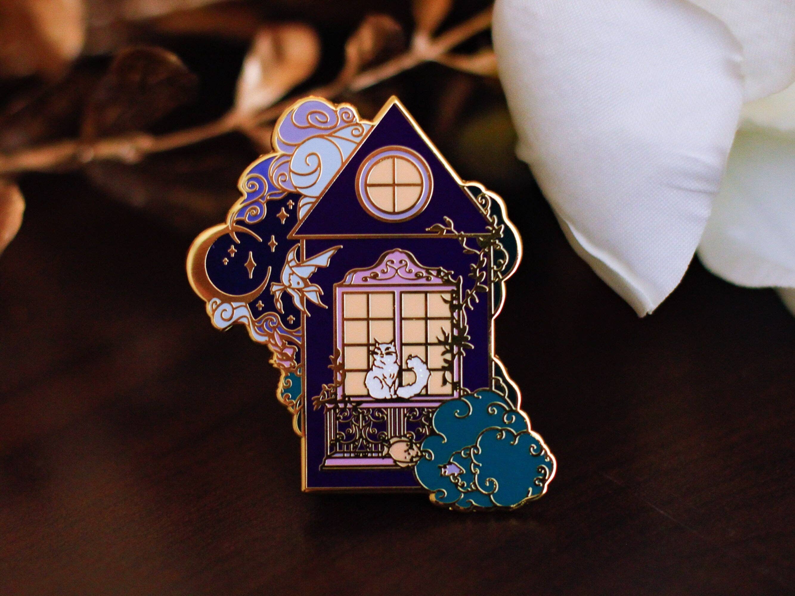 Keely Studios - Wholesale Lapel Pin/Button - Gold Ocean of Sky Balcony Cat Hard Enamel Pin