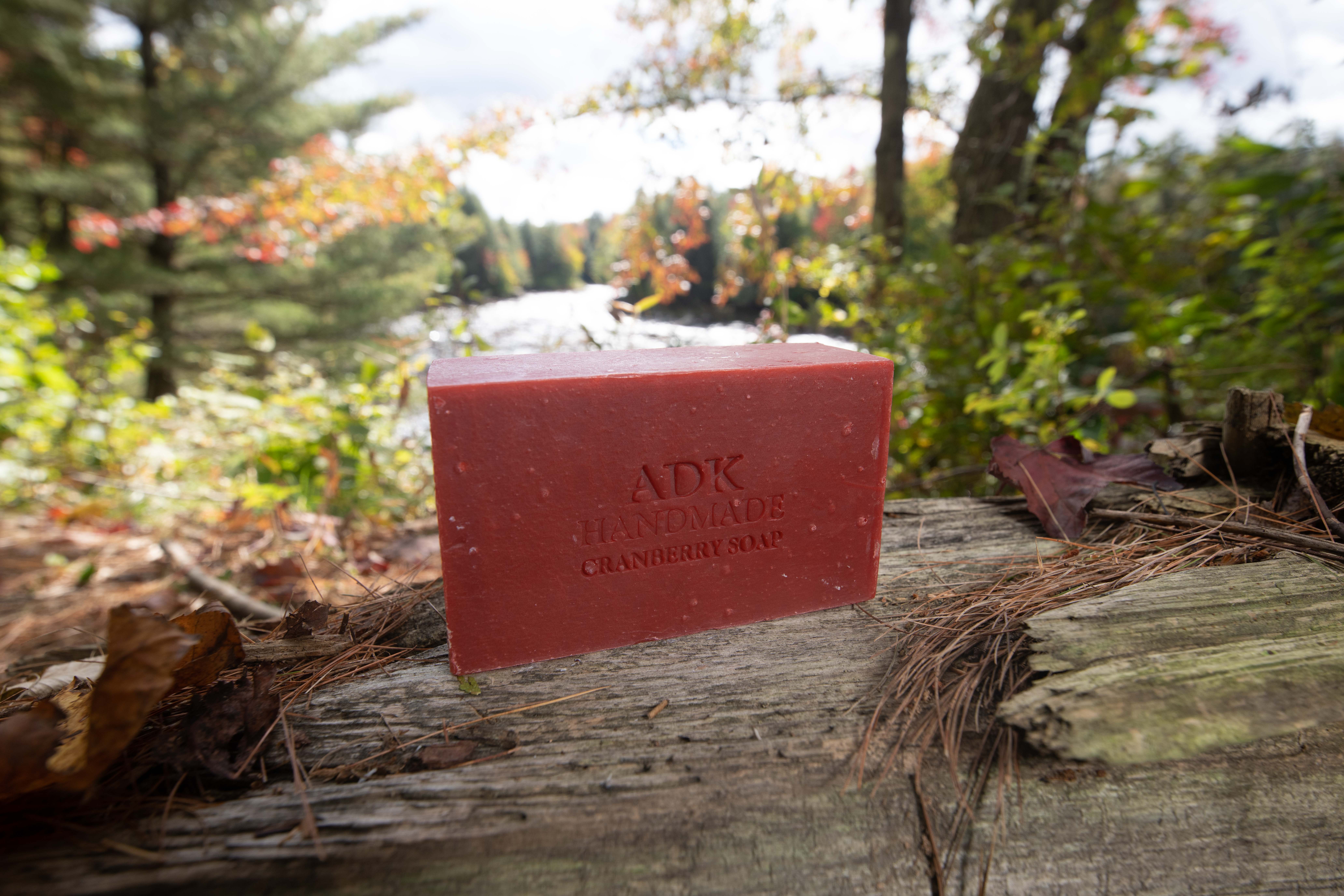 Adirondack Fragrance  Flavor Farm - Wholesale Zeepblok - Adirondack handgemaakte onverpakte zeepbar 4oz | All Natural7