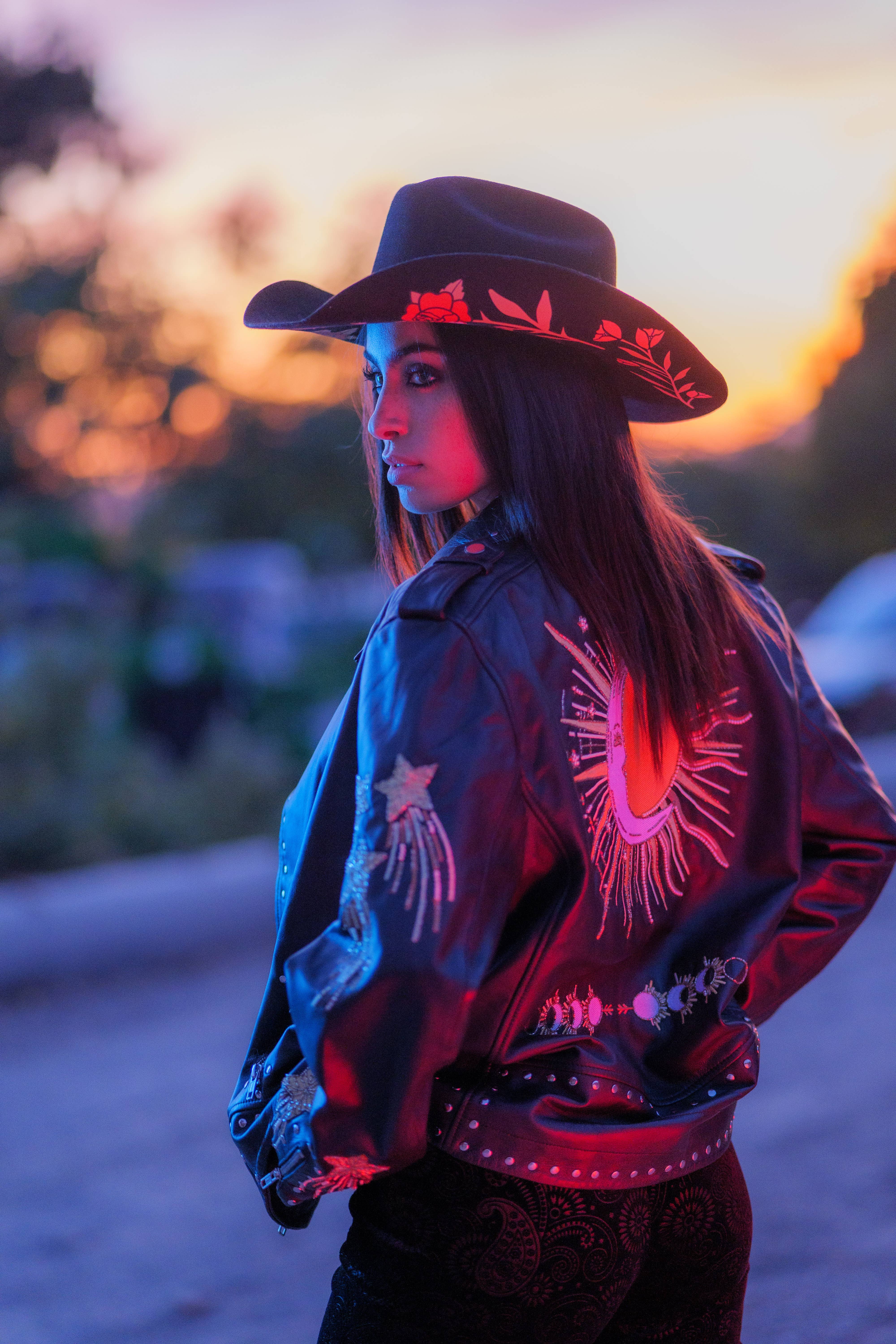 Wild as Heck - Vente Chapeau de cowboy – femme - Le chapeau Daphna Western (cowboy, chapeau en laine, vêtements western)6