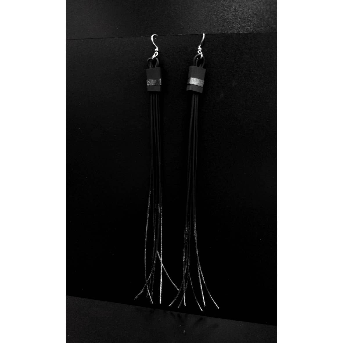 ALEX+SVET – wholesale Dangle earrings – FAIZA long tassel rubber earrings PALLAS ATHENA2