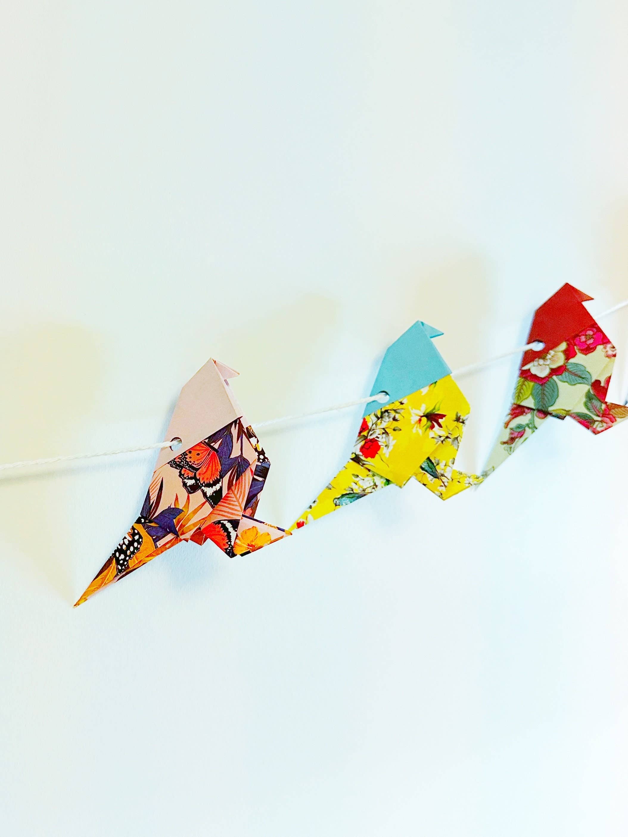 Heart of Fold - Vendita all'ingrosso Bandierine/Ghirlande - Ghirlanda origami a forma di pappagallo per camera da letto/cameretta dei bambini e decorazione per feste3