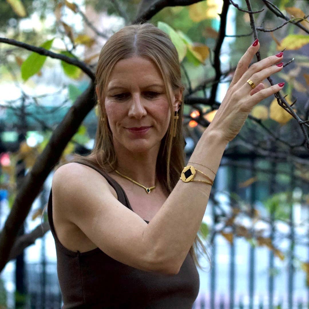 nostalgique NYC – Pulseira de punho por atacado – Pulseira Hero Black Onyx Gold6