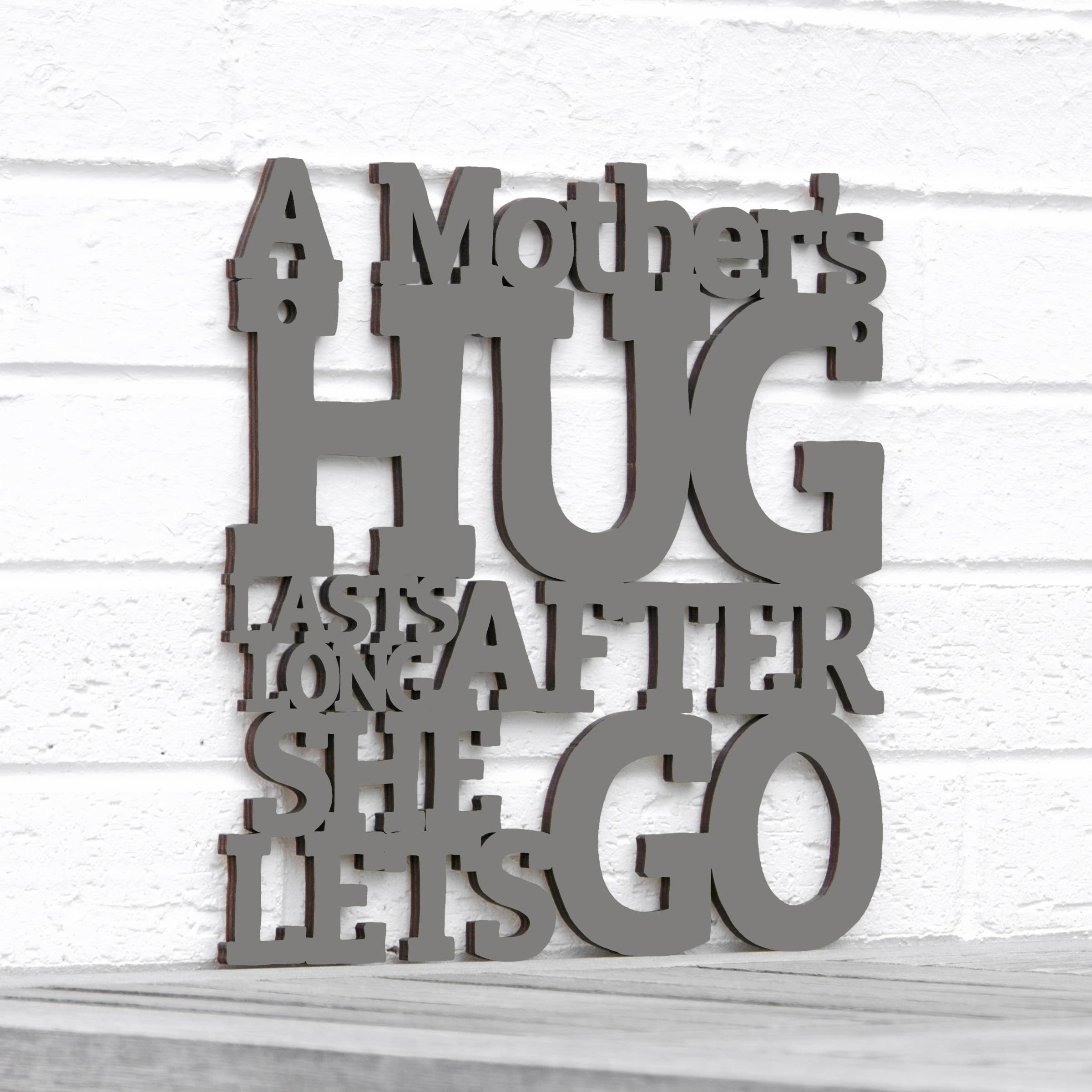 Spunky Fluff - Wholesale Wall Sign - A Mother's Hug Lasts Long15