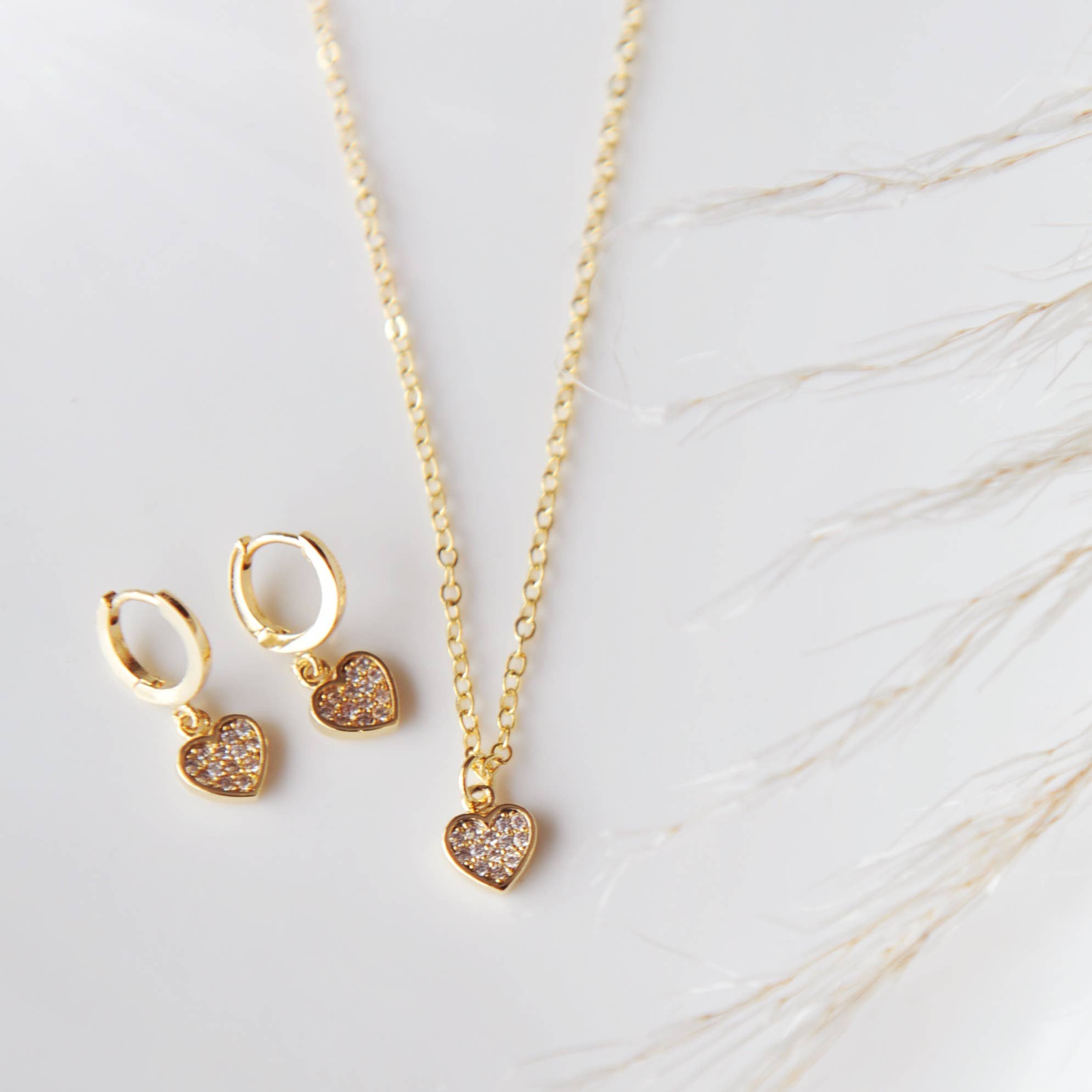 Oh So Lovely – Colar pingente/pendente por atacado – Colar de coração Little Gold CZ1