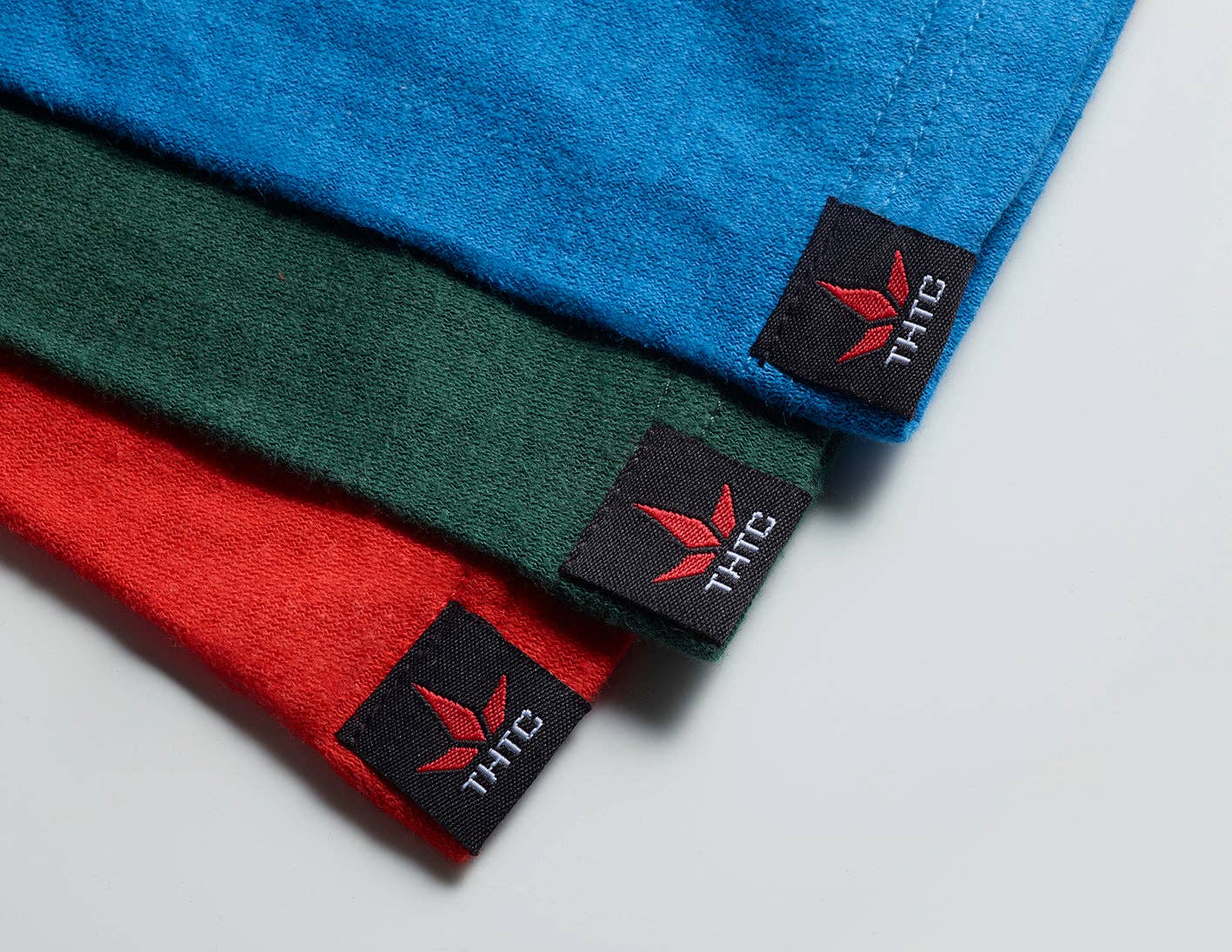 Grigio T-shirt in canapa ricamata Chant Down Babylon (peso premium) in vendita all'ingrosso su Faire6