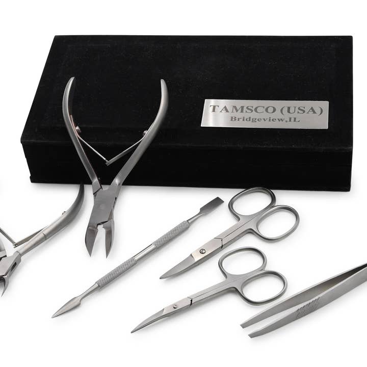 MAYA Cosmetics - Wholesale Nailcare Set - Manicure/ Pedicure Set - Professional Grade