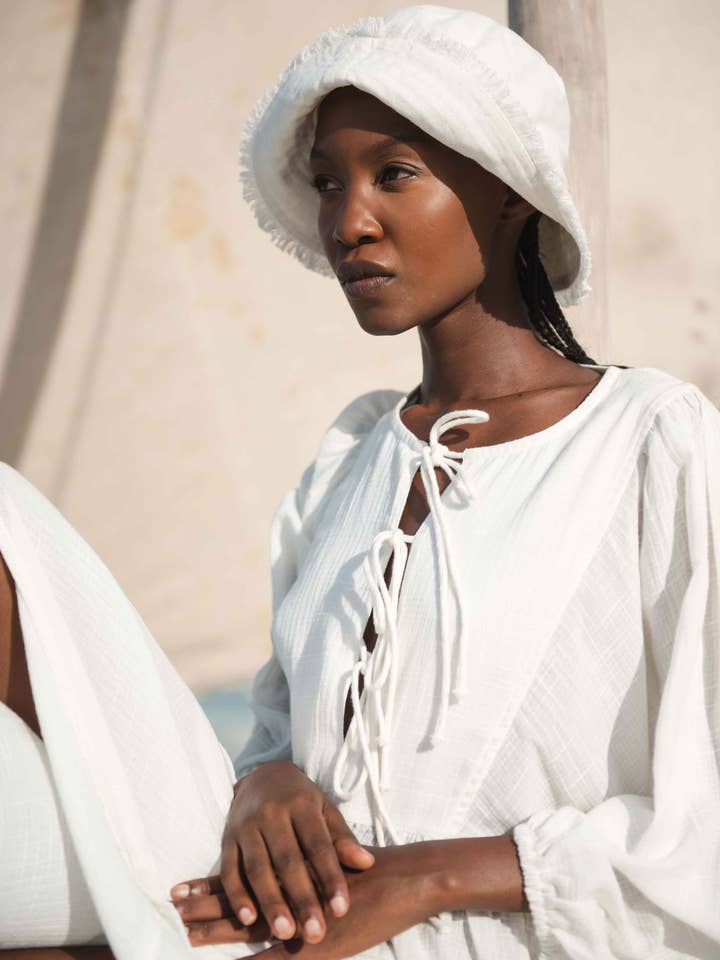 ROBE DE BOUTRE | PRÉVENTE pour la vente par Arraei Collective