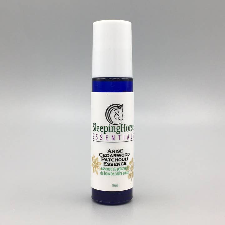 Essenza roll on · Anice, legno di cedro e patchouli per la vendita all'ingrosso da parte di Sleeping Horse Essentials