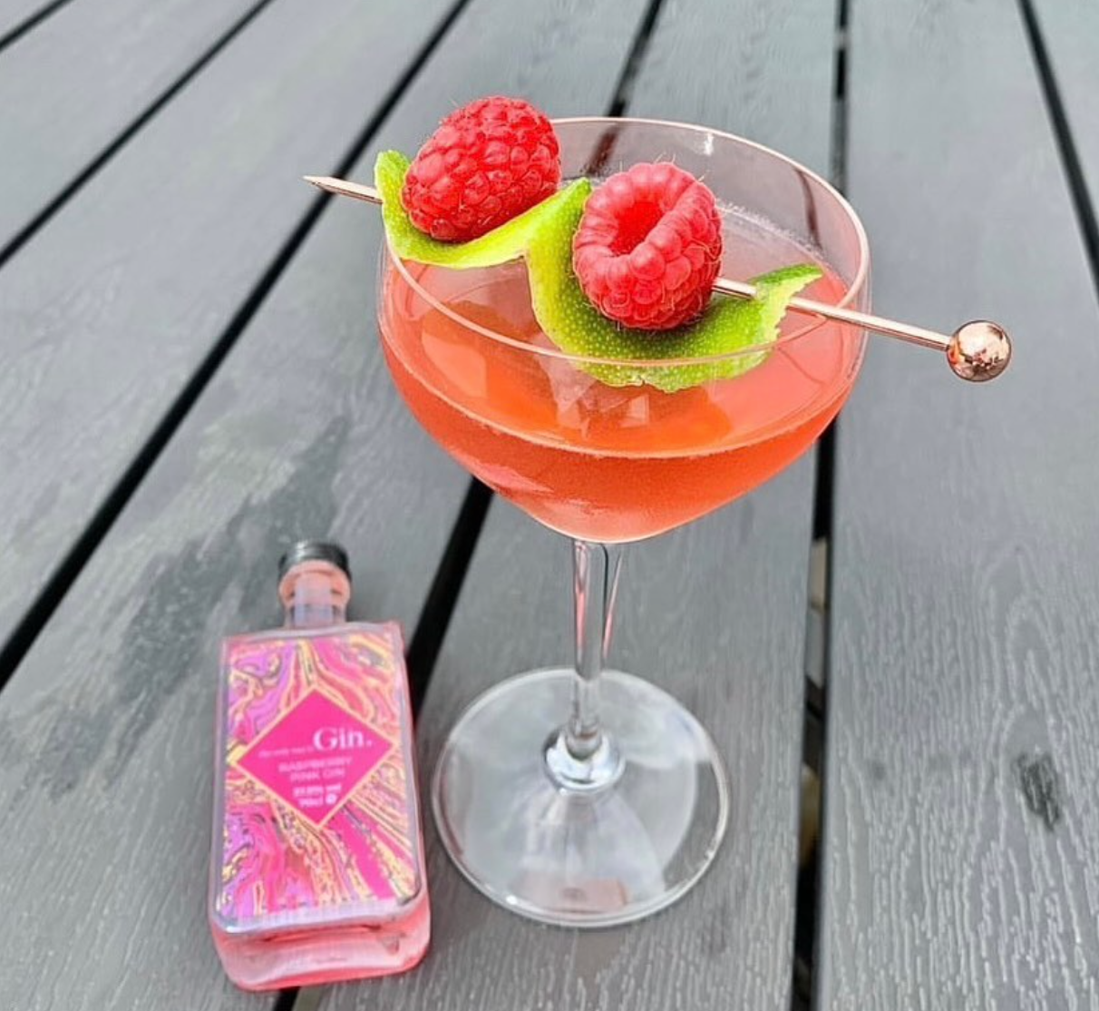 The Only Way Is Spirits – wholesale Food gift basket – Gin Lovers Gift Box | Luxury Gin Gift Set | Gin Miniatures 2