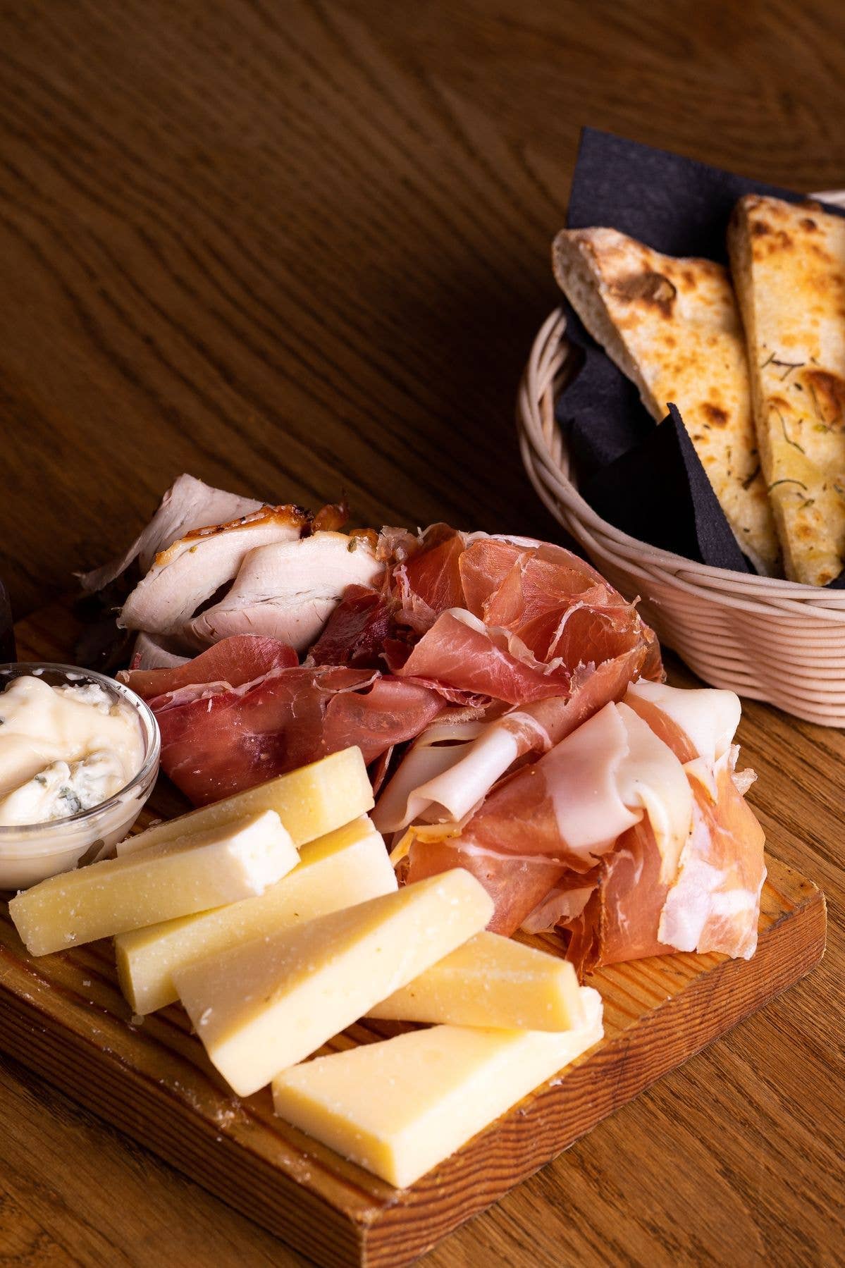 I sapori di una volta s.r.l.s - Wholesale Pork - Rolled Bacon7