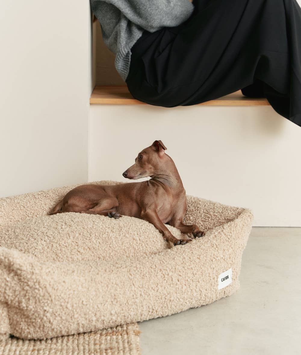 CAFIDE - Wholesale Pet Bed - Dog - Beige Sheepdog Bed, Snozy1