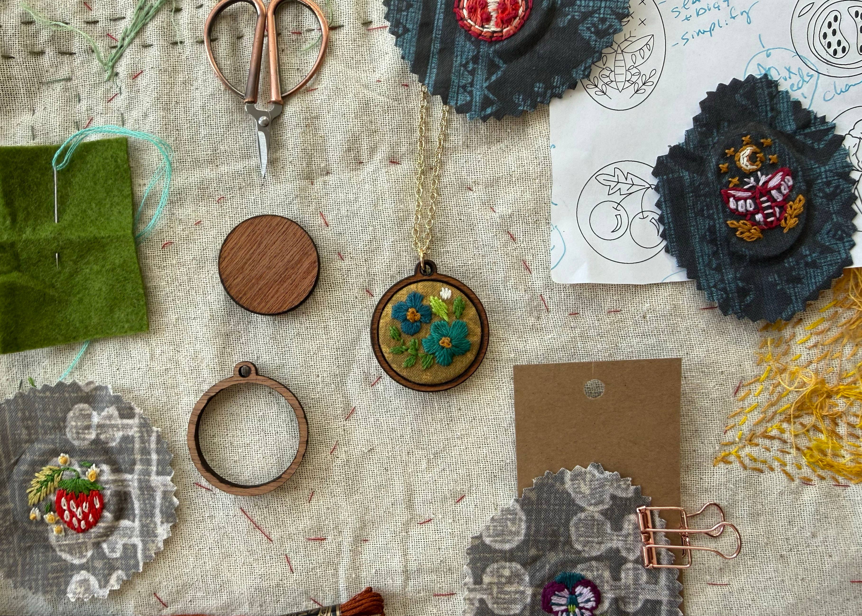 Rikrack - Wholesale DIY Craft Kit - Flowers Embroidery Necklace Kit2