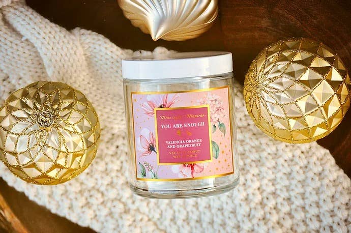 Meaningful Mantras – Vela em jarro/copo por atacado – 8oz Você é o suficiente vela de laranja/toranja de Valência4