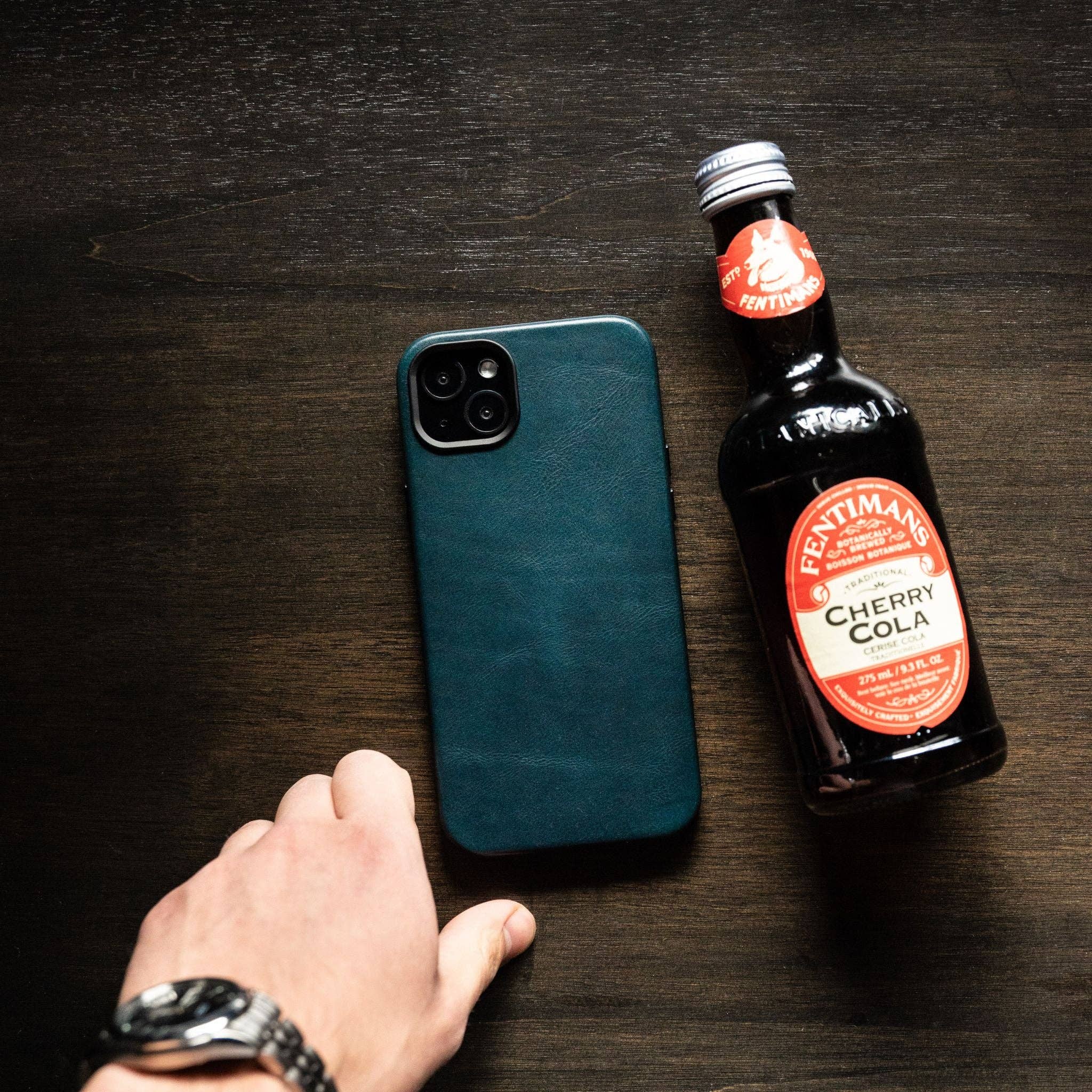 Andar - Wholesale Phone Case - Unisex - The Aspen Full Grain Leather iPhone Phone Case with MagSafe159