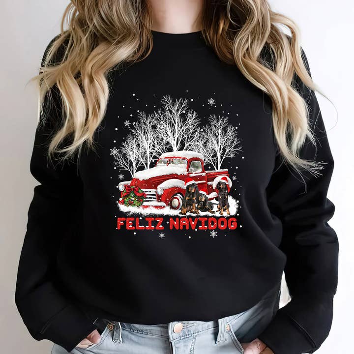 Sweatshirt de Noël Feliz Navidog Red Truck Coonhound pour la vente par ShopLukeGifts