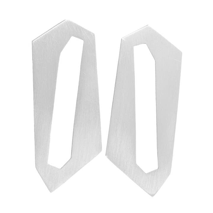 Grote oorringen met statement-post voor wholesale door Elina Briede Jewelry