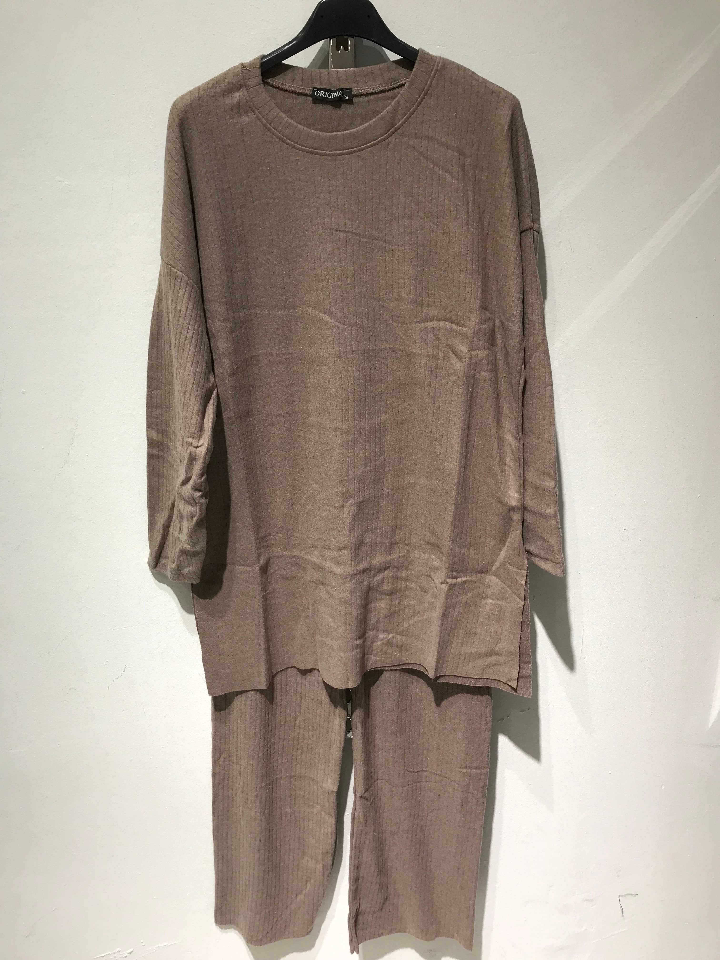 Only Yuan - Wholesale Tops Set - Women's - ref 01 set 8