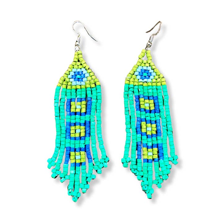 Ultralichte en kleurrijke oorbellen met leuke kralenfranjes voor wholesale door Los Colores de la Tierra