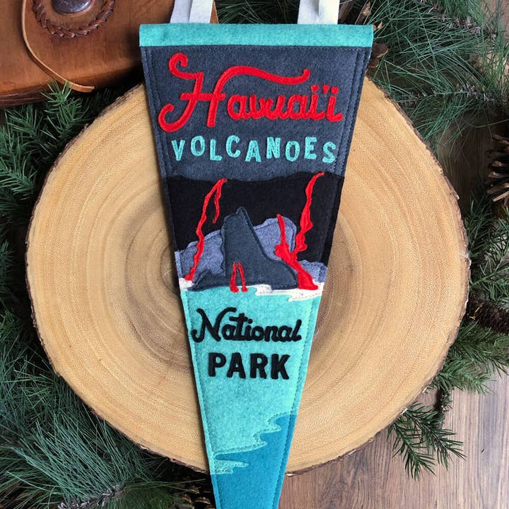 Vulkanens vimpel för wholesale av Yoho & Co.