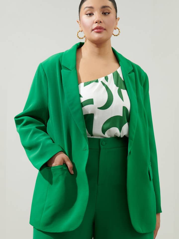 Sugarlips - Wholesale Blazer - Women's - Chelsea Fitted Notch Lapel Blazer Curve