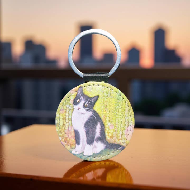 By Jo Crafts – wholesale Keychain – Unisex – 103-KR - Black & White Cat Faux Leather Keyring 5